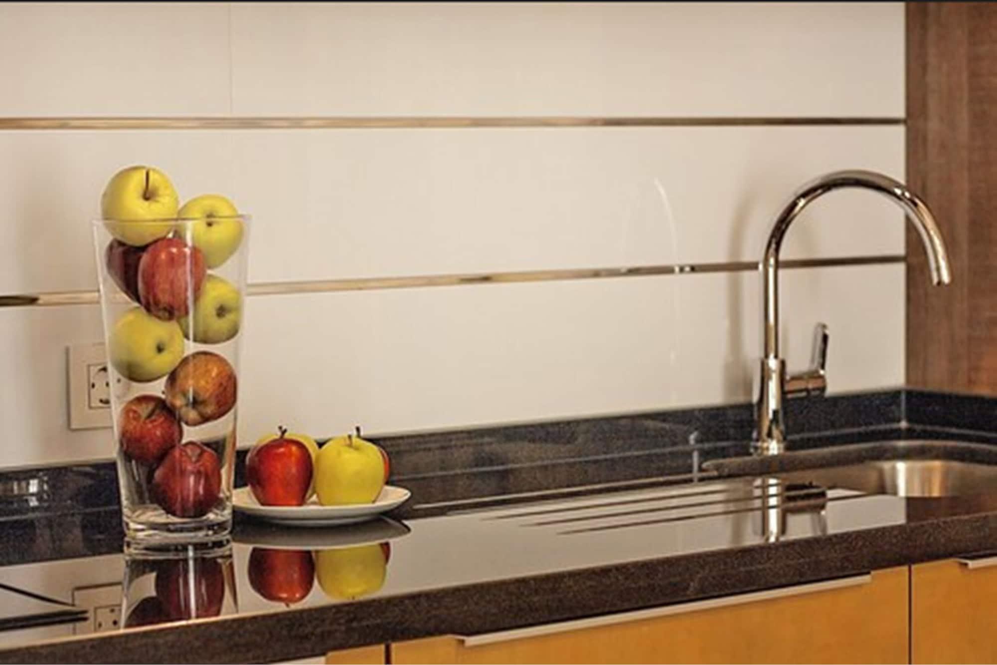 อปาร์ตาเมนโตส สวีท โอฟิเซนโตร ดีลักซ์ Apartment มาลากา ภายนอก รูปภาพ