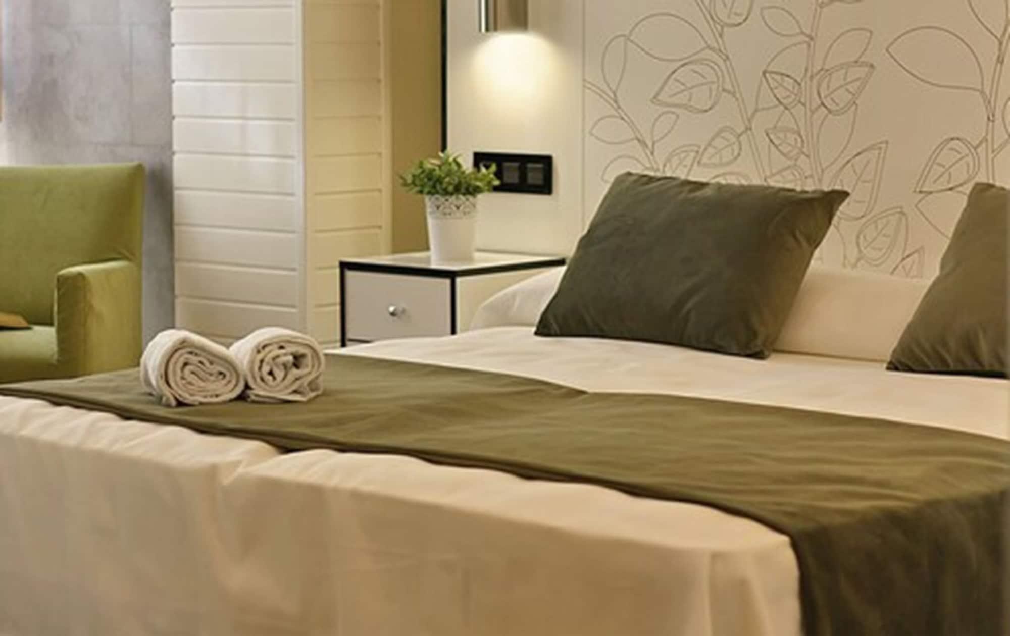 อปาร์ตาเมนโตส สวีท โอฟิเซนโตร ดีลักซ์ Apartment มาลากา ภายนอก รูปภาพ