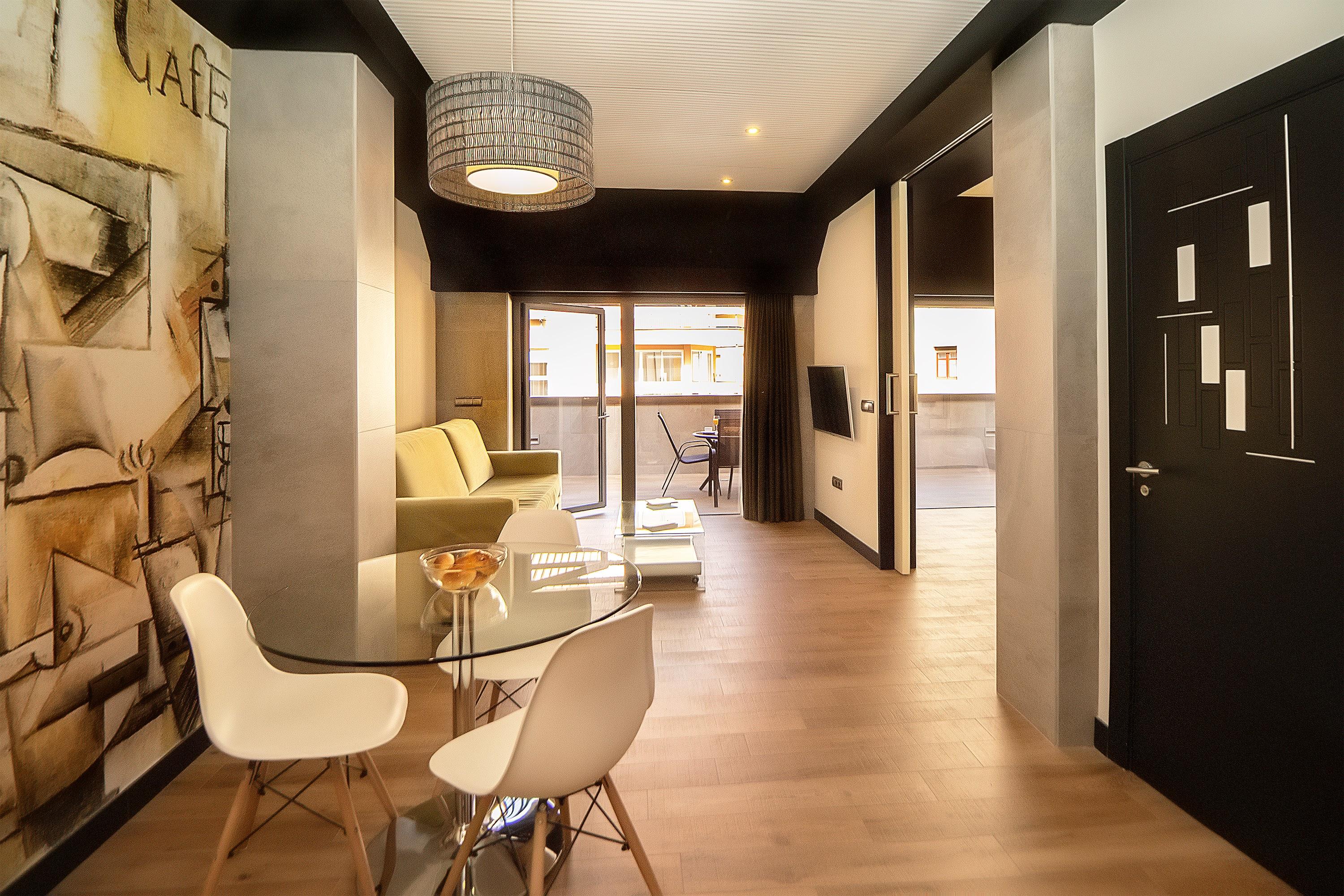 อปาร์ตาเมนโตส สวีท โอฟิเซนโตร ดีลักซ์ Apartment มาลากา ภายนอก รูปภาพ
